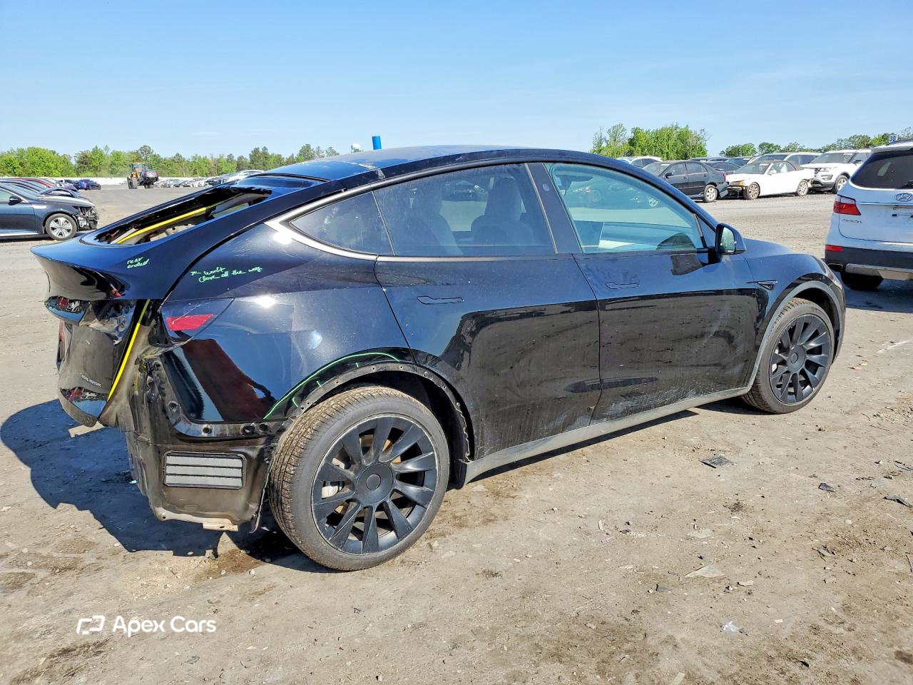 Tesla Model Y 2023