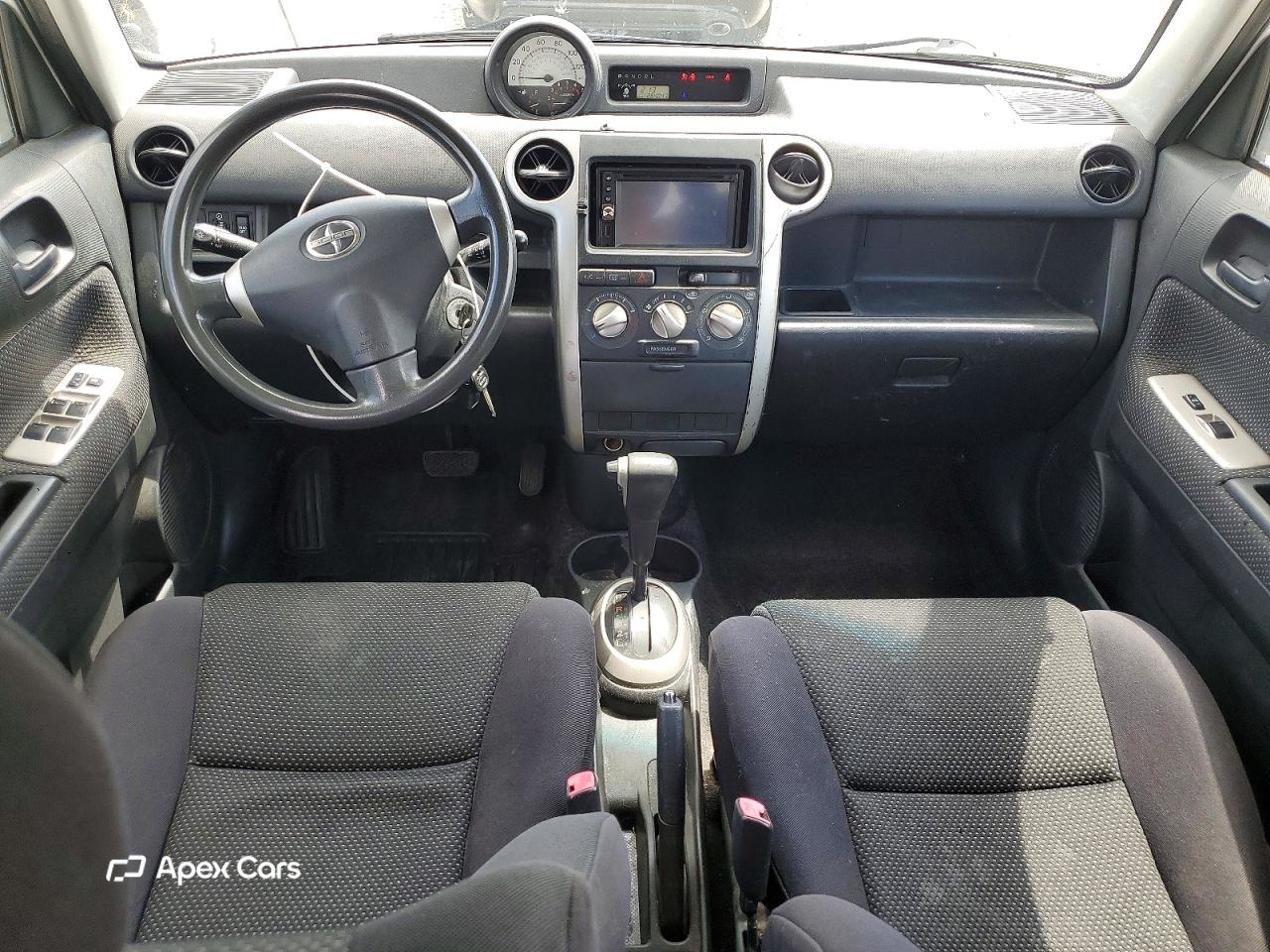 Toyota  2004