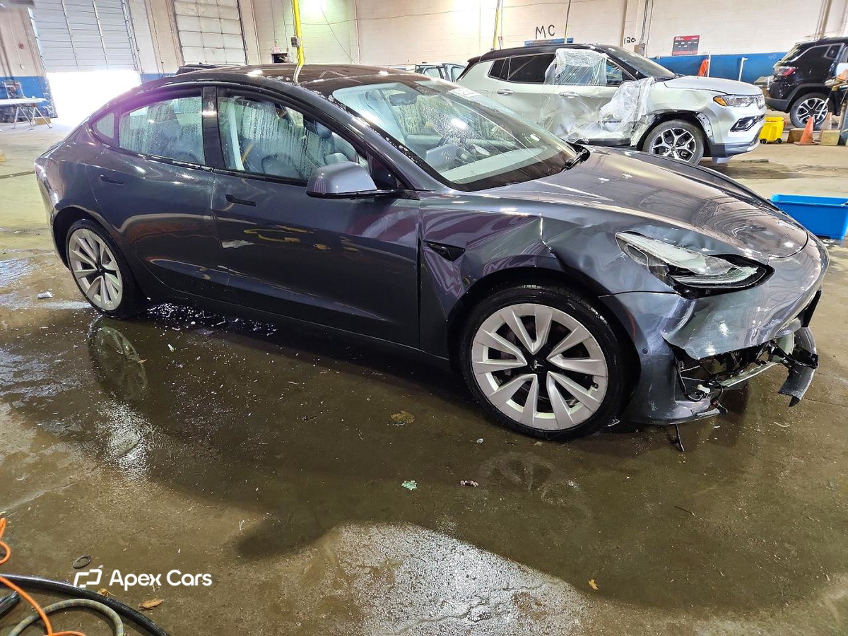Tesla Model 3 2022