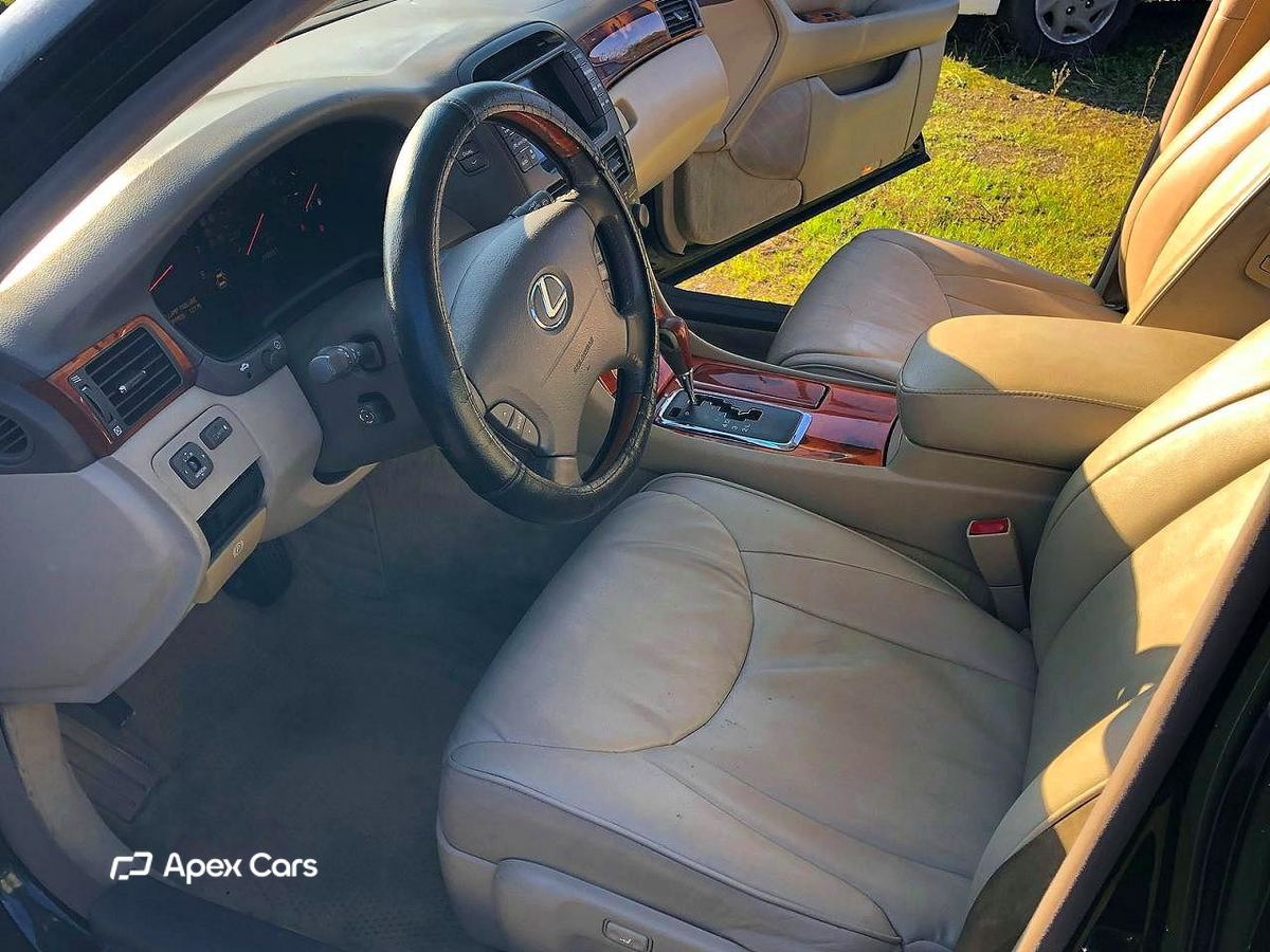 Lexus LS 2001