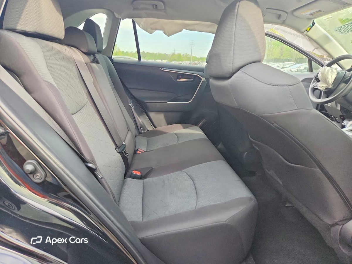 Toyota RAV 4 2025