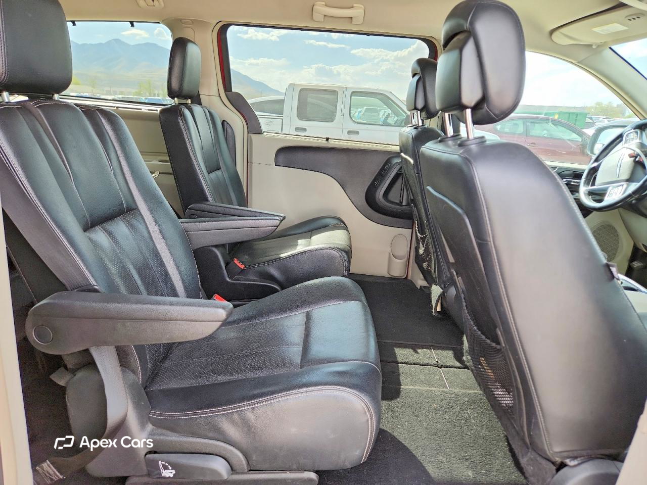 Chrysler Voyager 2013
