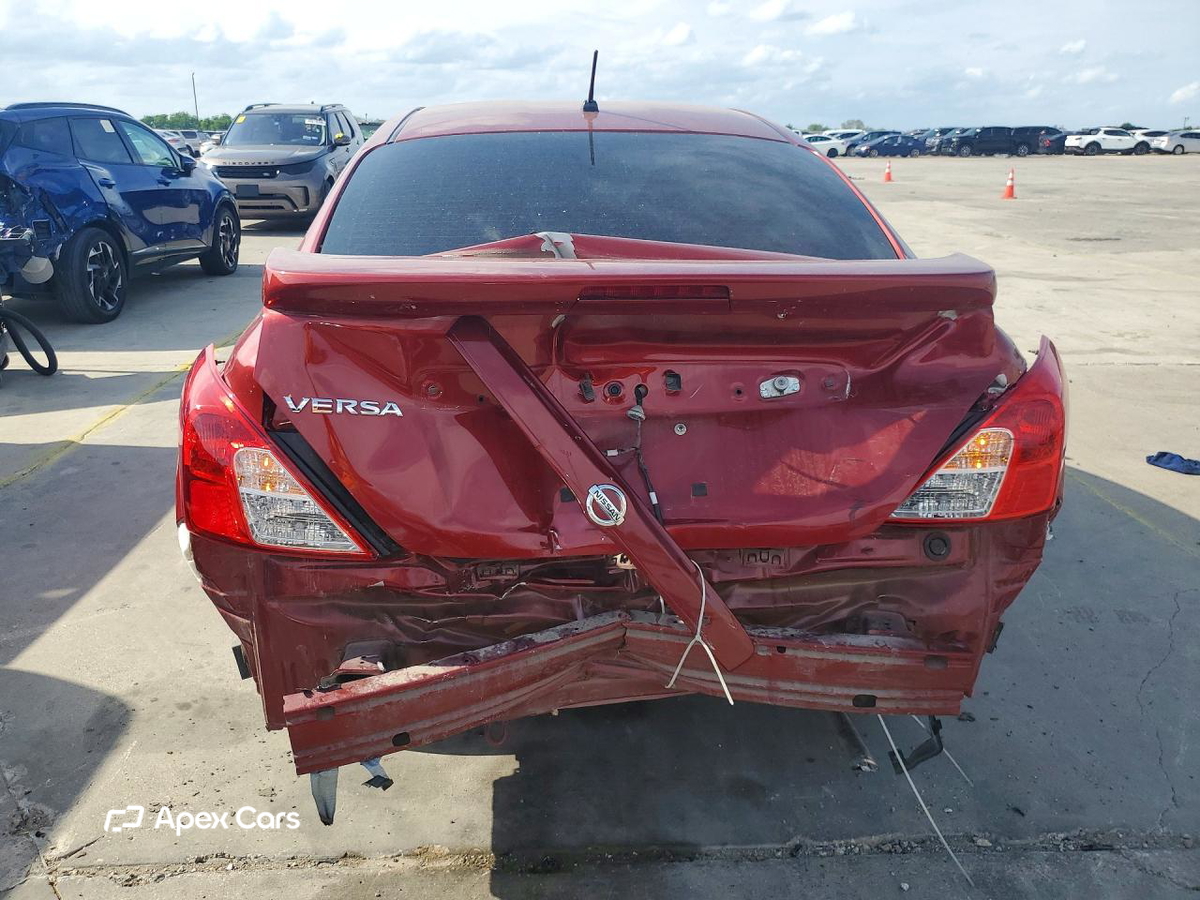 Nissan Versa 2019