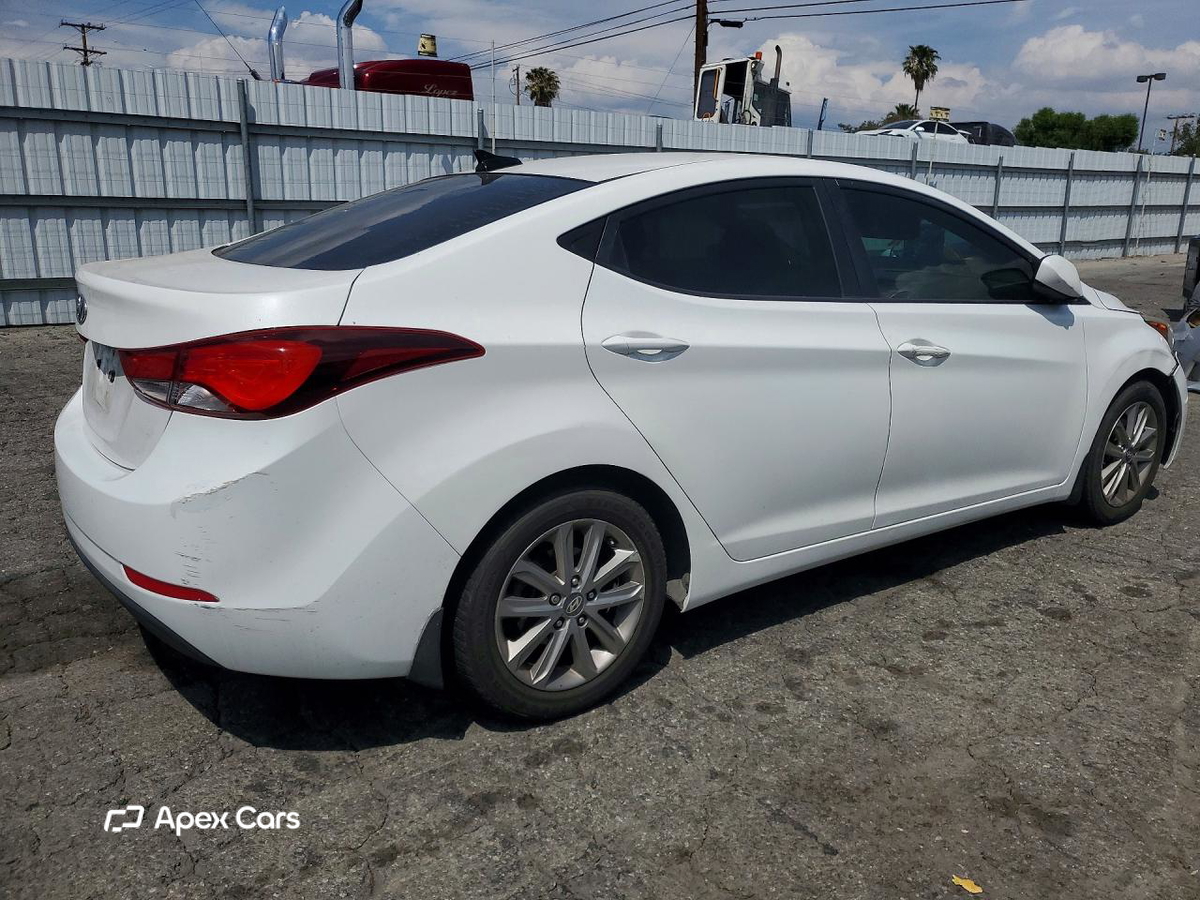 Hyundai Elantra 2016