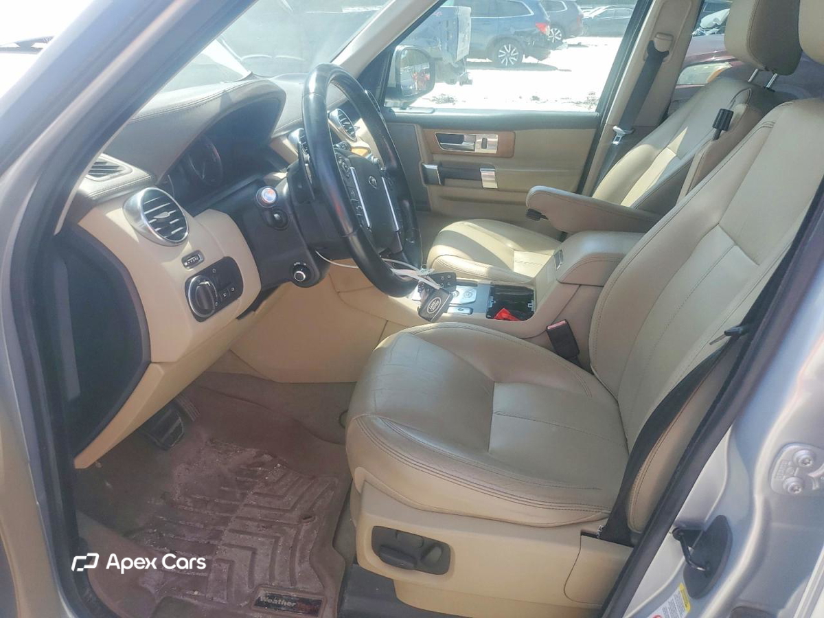 Land Rover LR4 2016