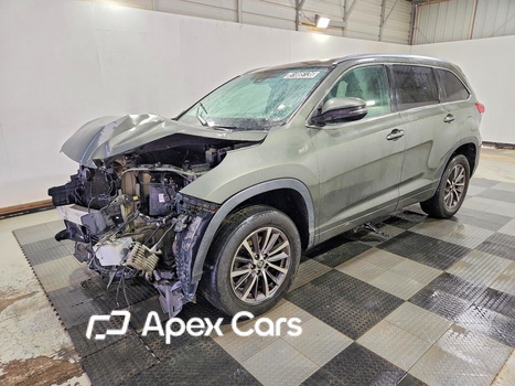 Toyota Highlander 2017 - Image 1 of 14
