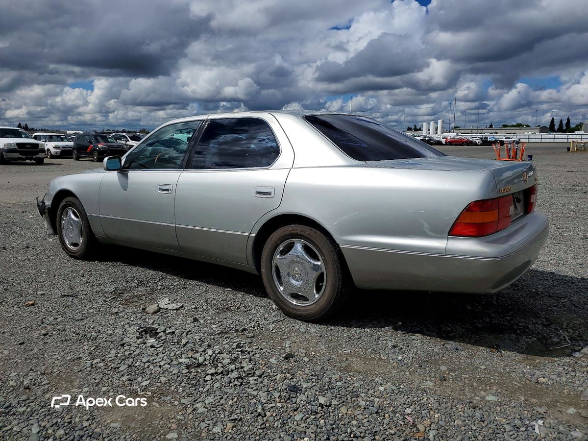 Lexus LS 2000