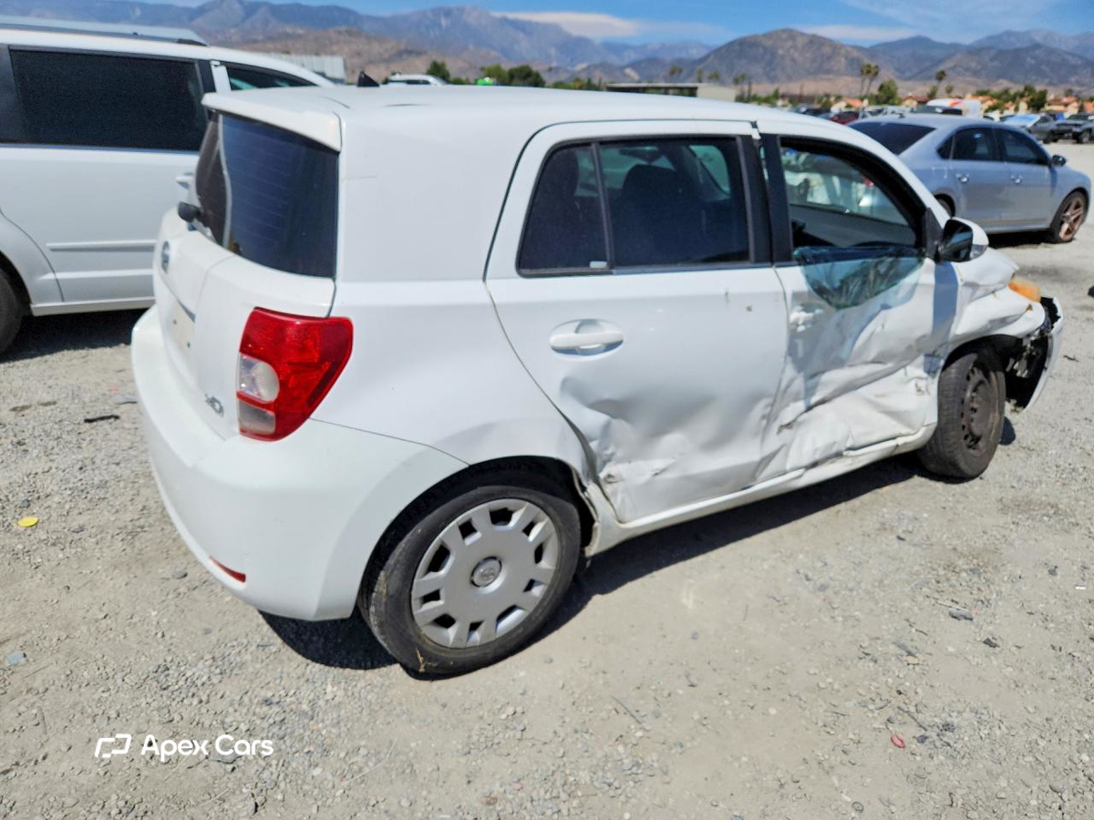 Scion xD 2009
