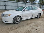 Toyota Avalon 2011