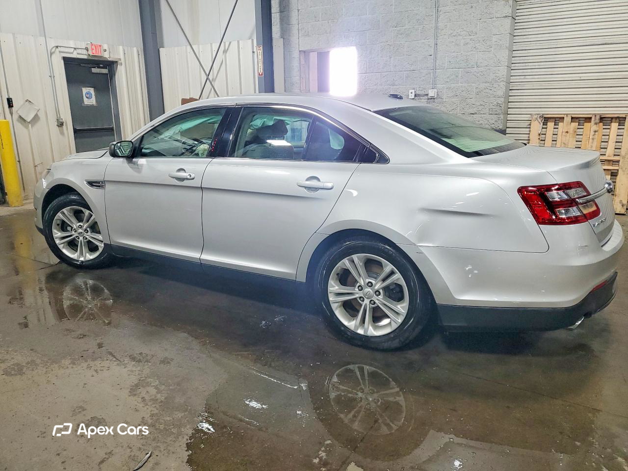 Ford Taurus 2015
