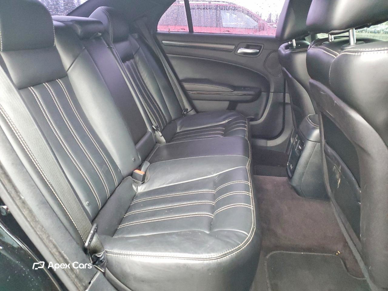 Chrysler 300 2016