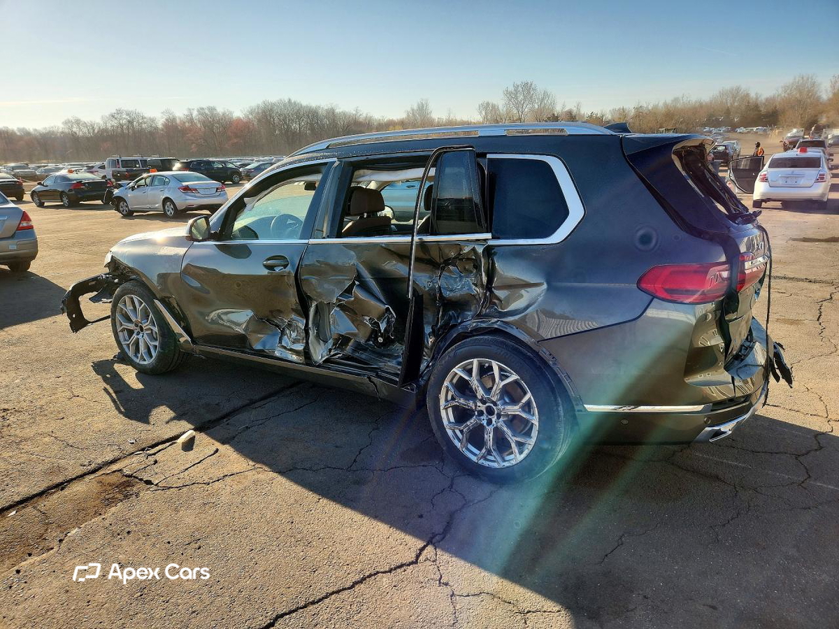 BMW X7 2022