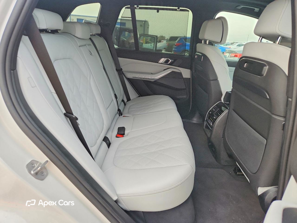 BMW X5 2025