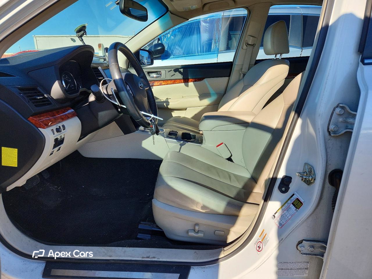 Subaru Legacy 2012
