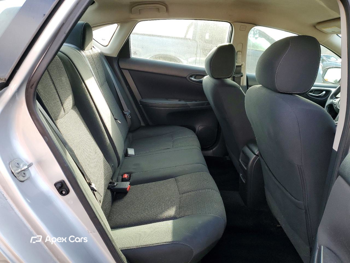 Nissan Sentra 2018