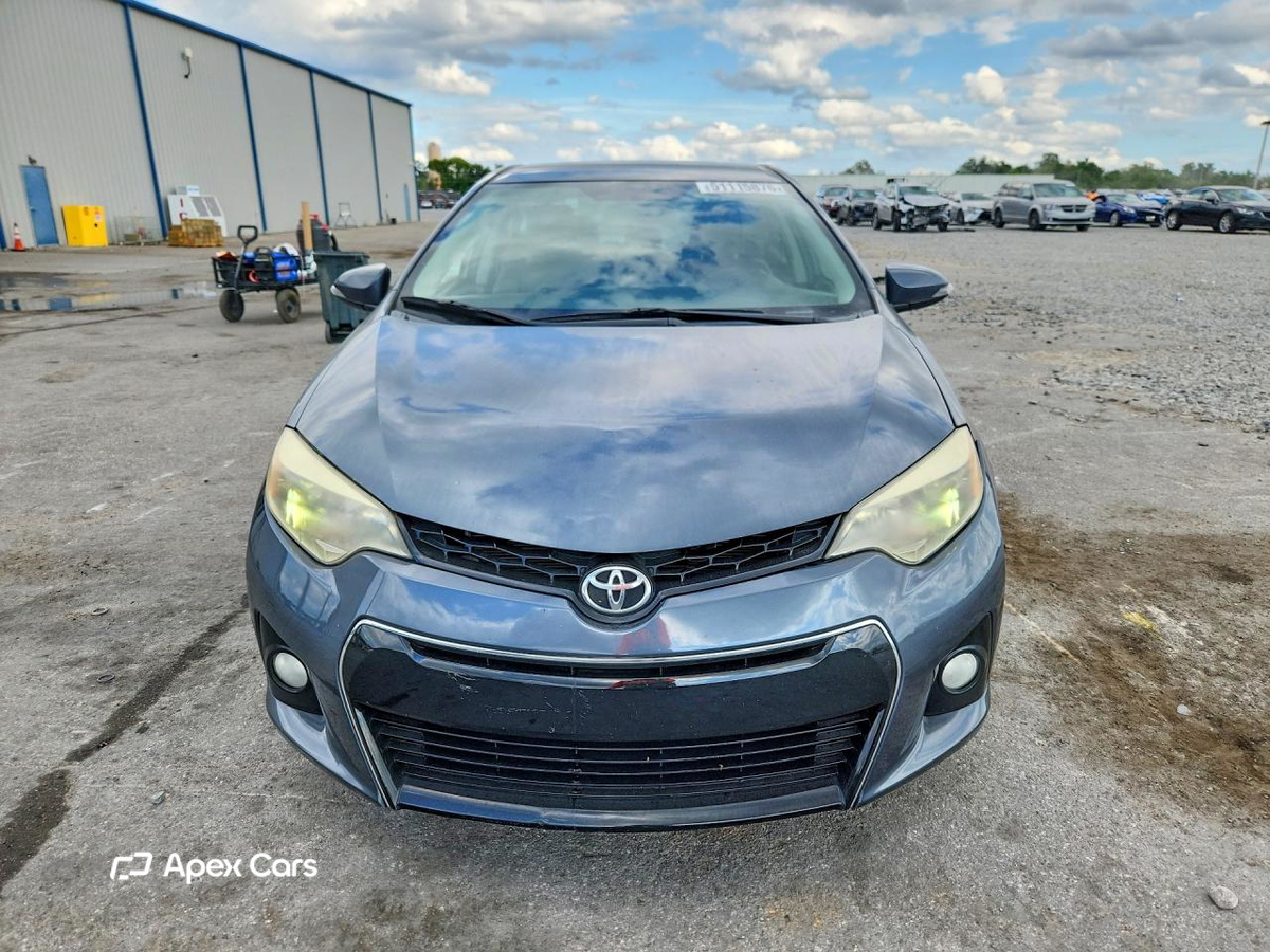 Toyota Corolla 2015