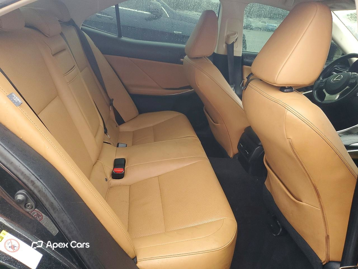 Lexus IS 2018