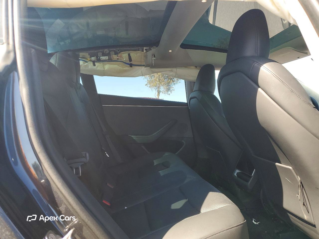 Tesla Model 3 2024