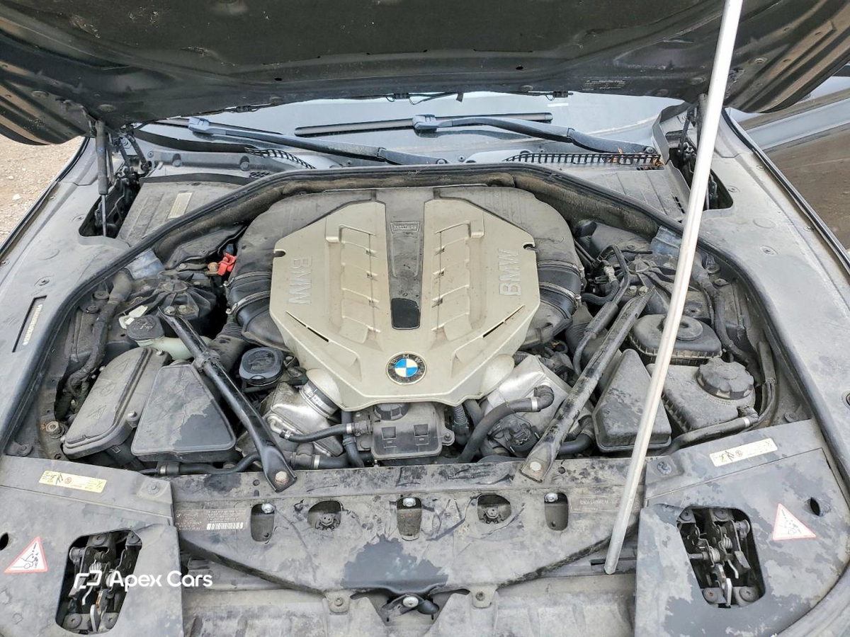 BMW Series 7 2010