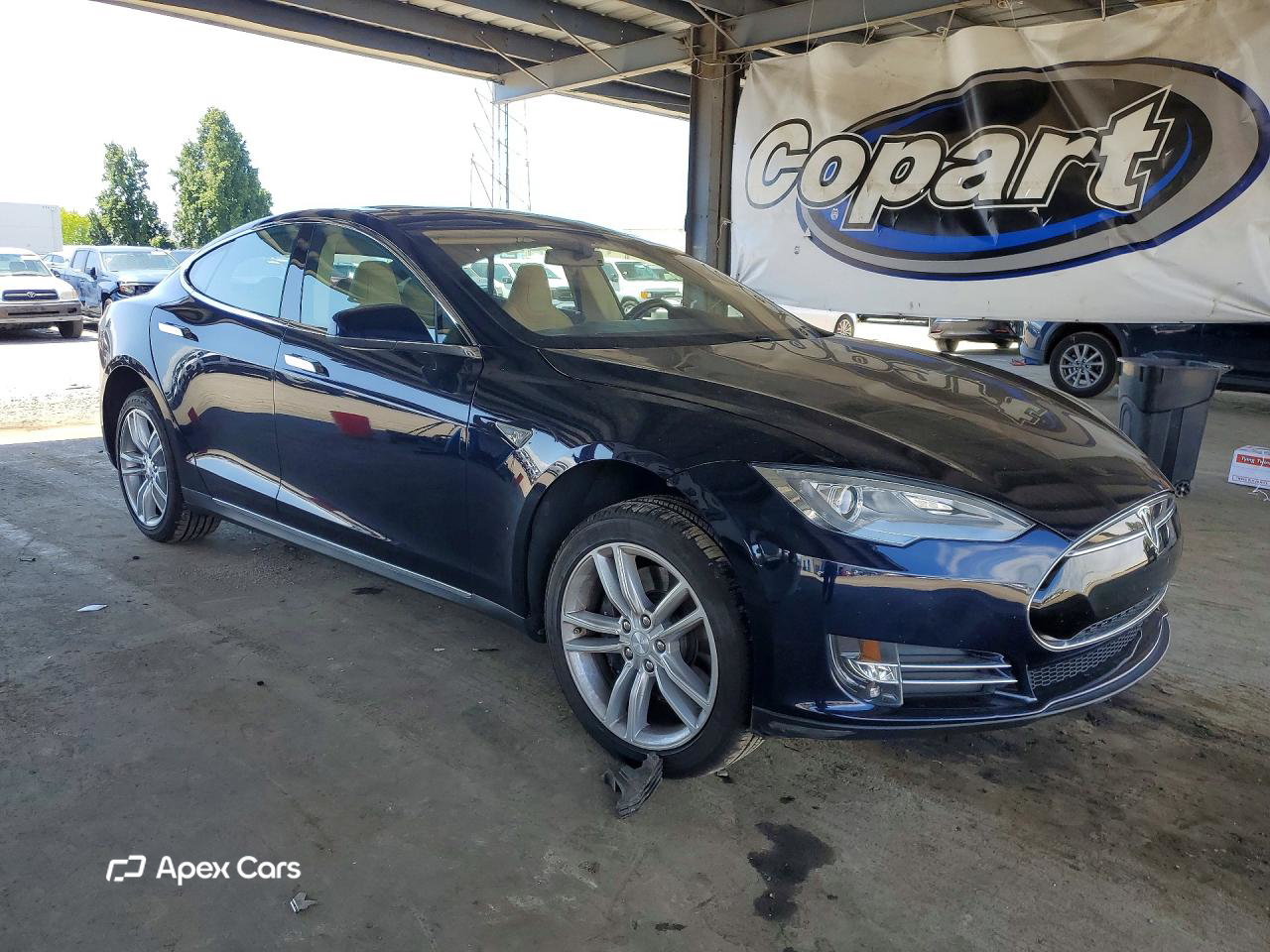 Tesla Model S 2013