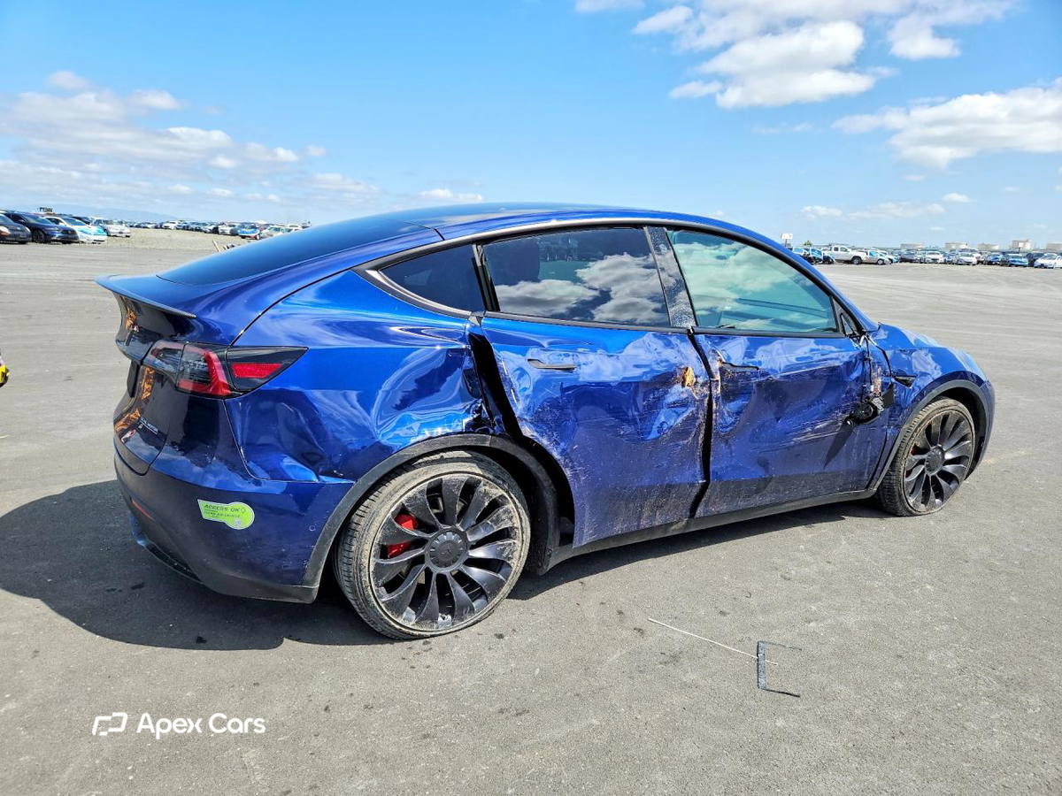 Tesla Model Y 2022