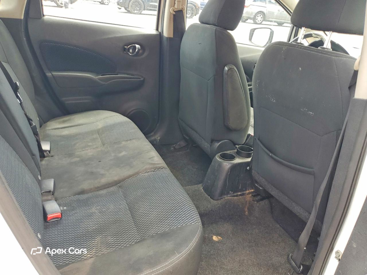 Nissan Versa 2016