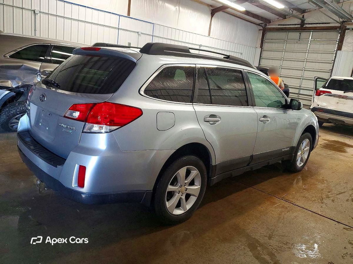 Subaru Outback 2013