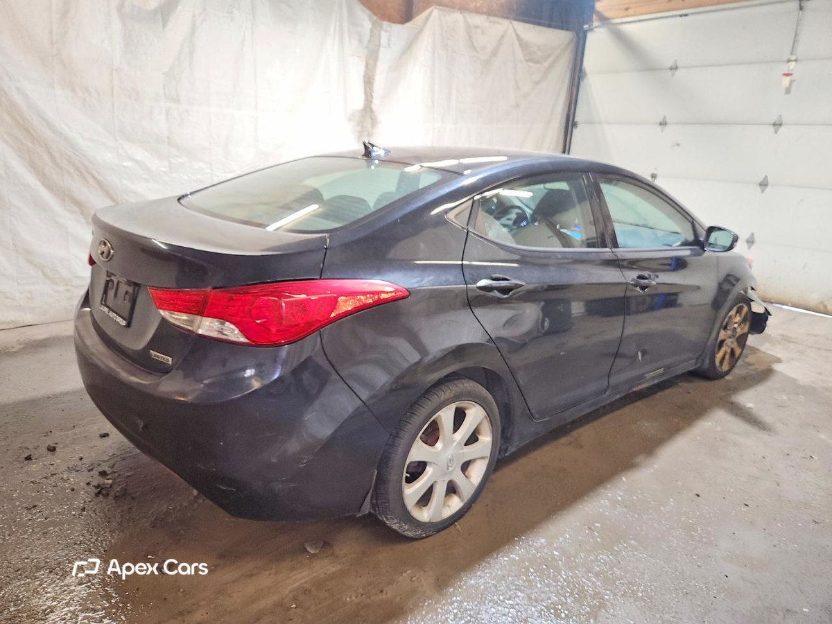 Hyundai Elantra 2013
