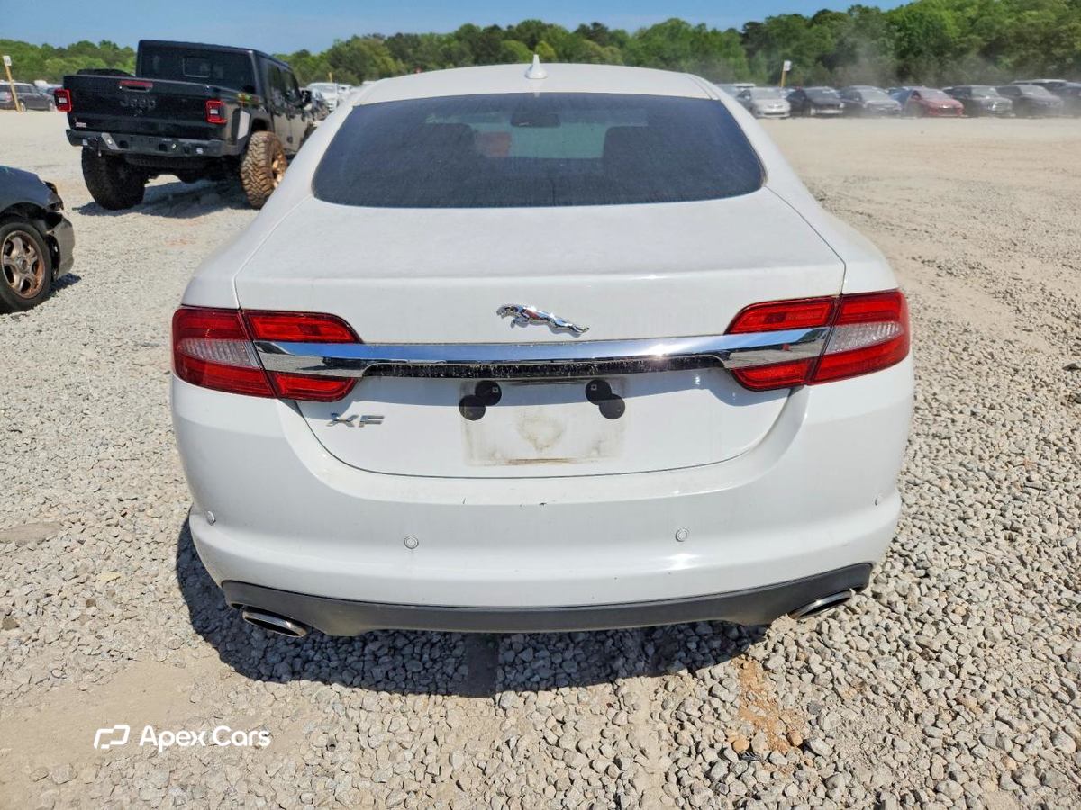 Jaguar XF 2013