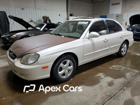 Hyundai Sonata 2000 - Image 1 of 12