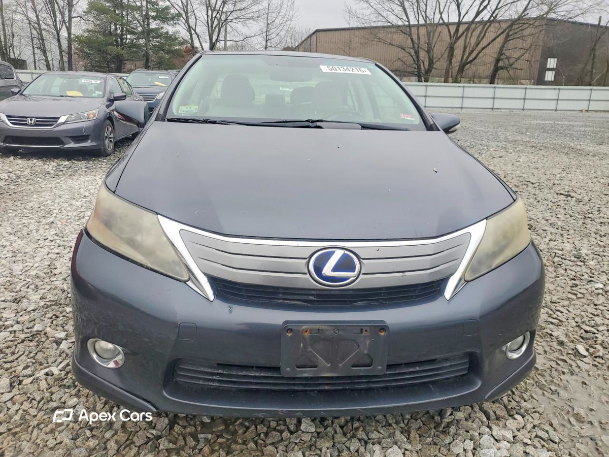Lexus HS 2010