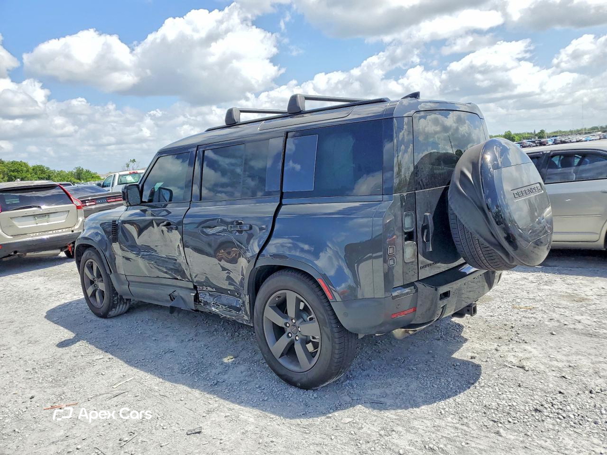 Land Rover Defender 2026