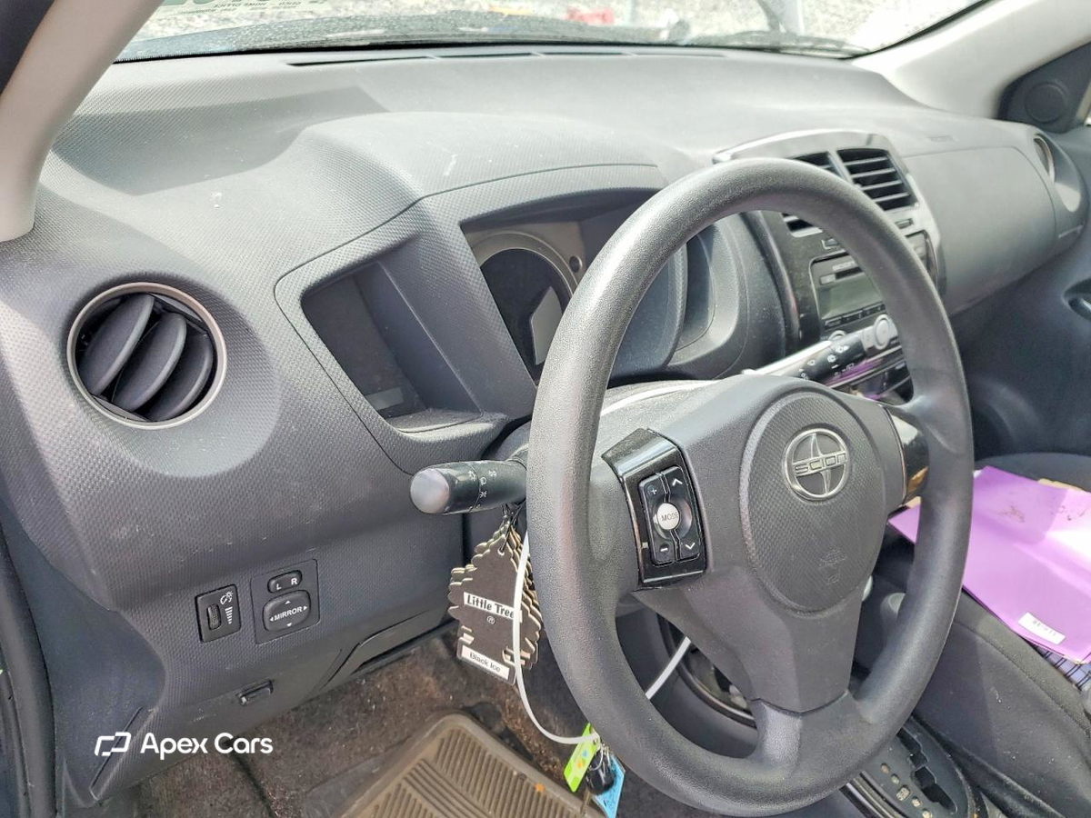 Scion xD 2009