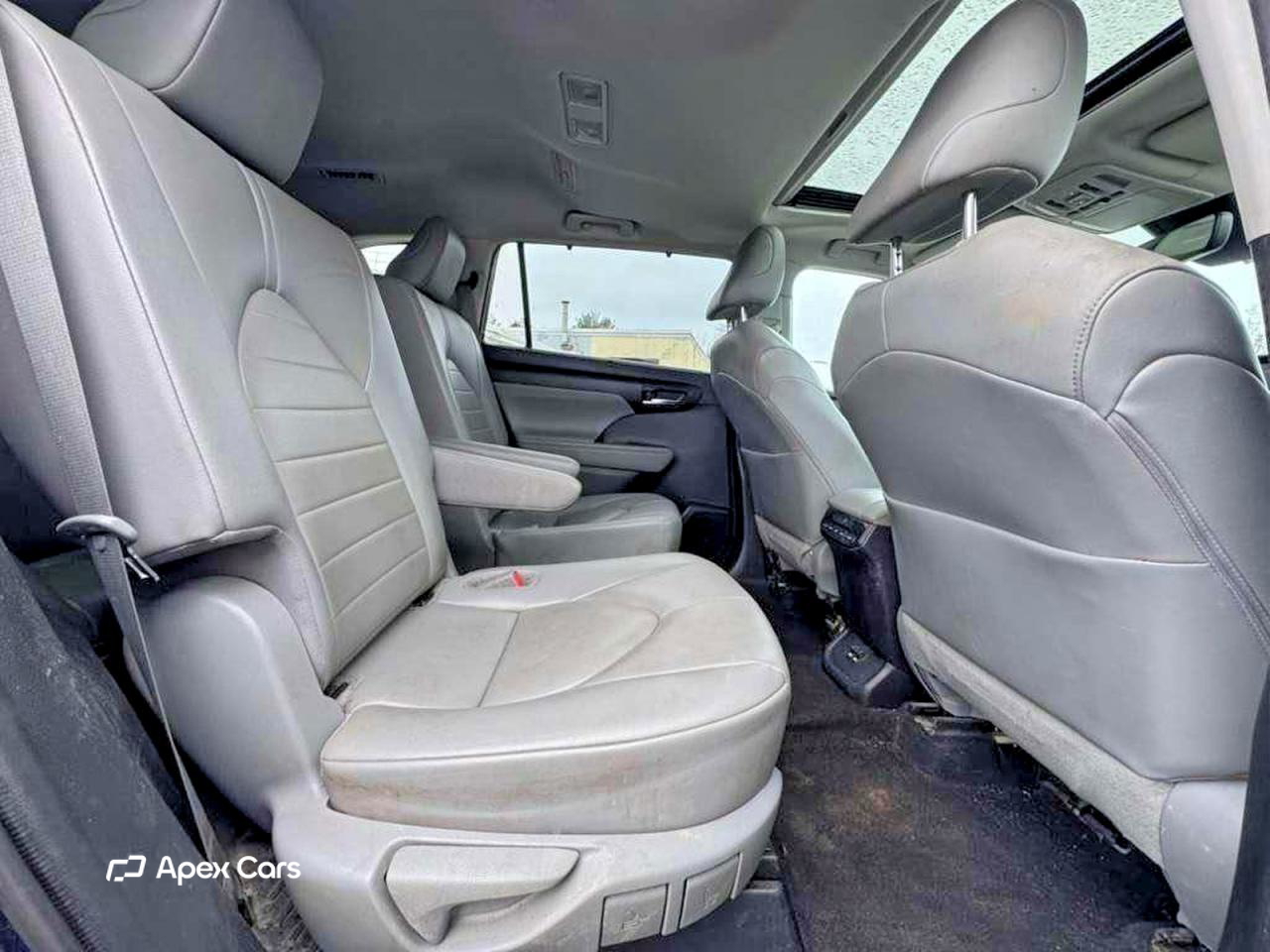 Toyota Highlander 2021