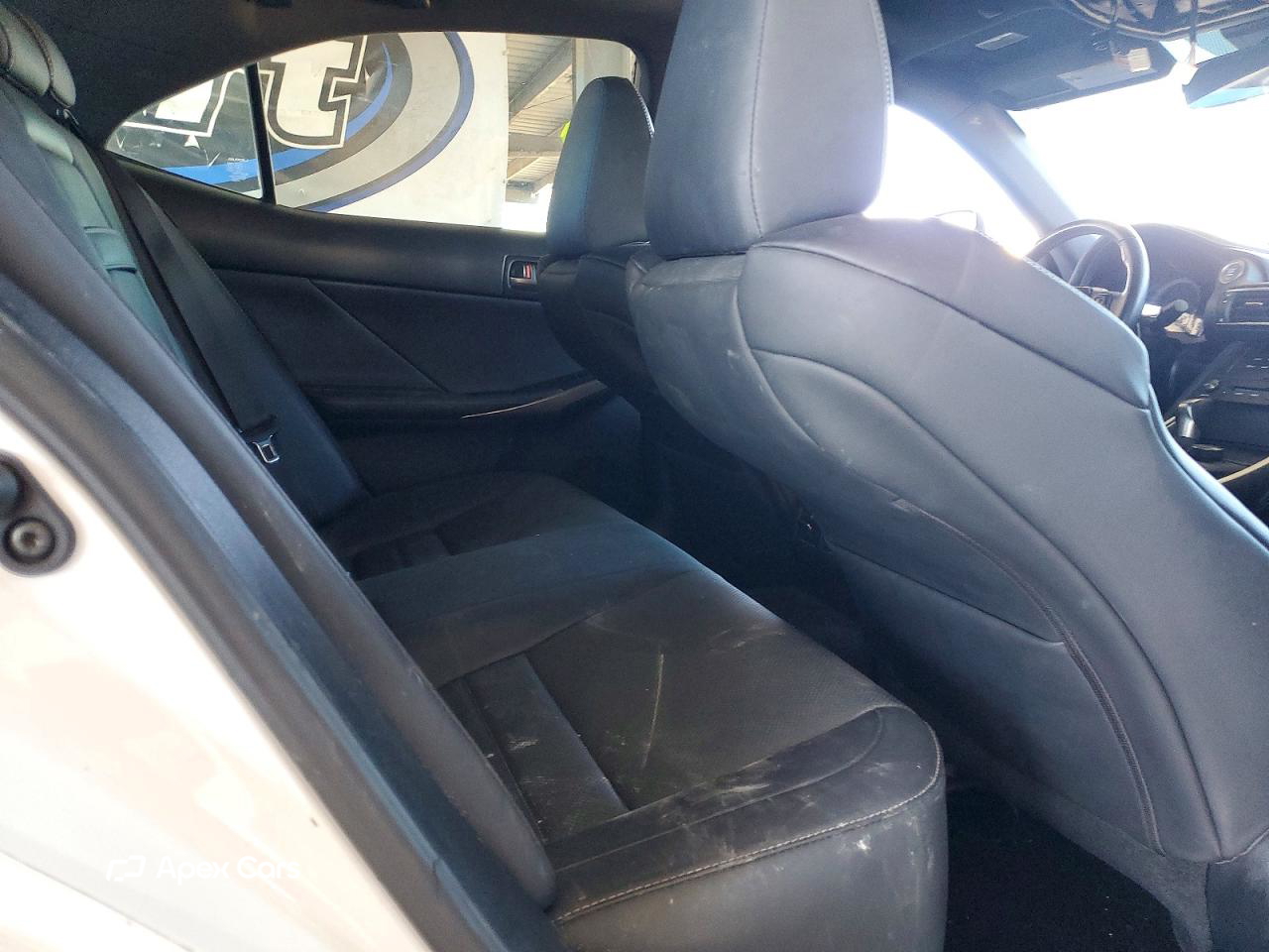 Lexus IS 2019