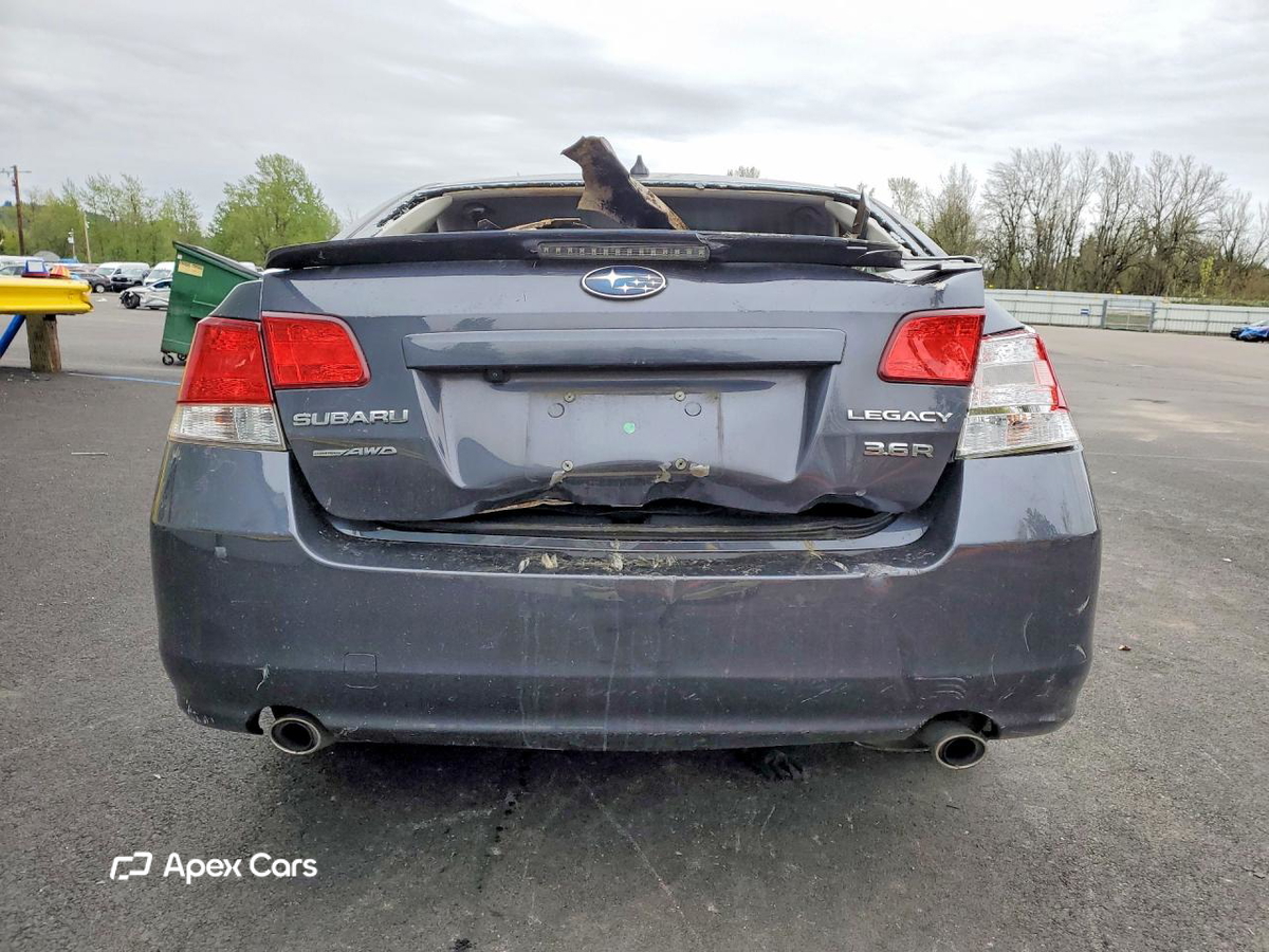 Subaru Legacy 2013