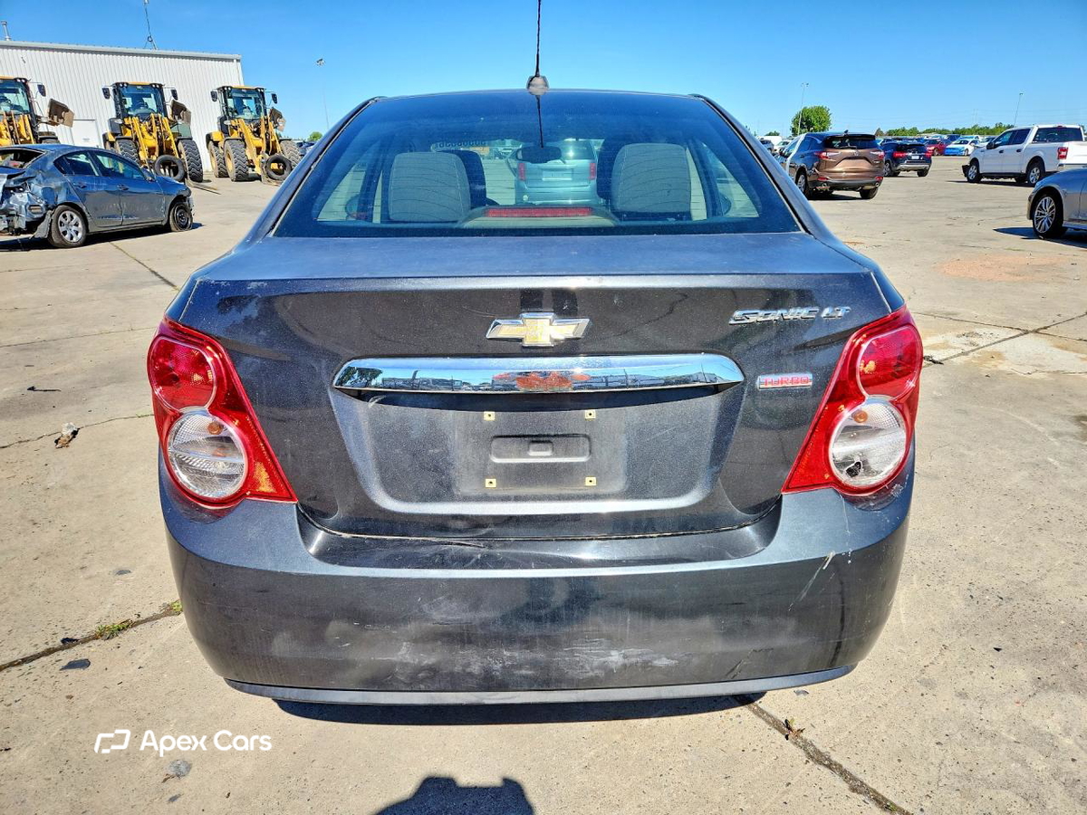 Chevrolet Sonic 2016