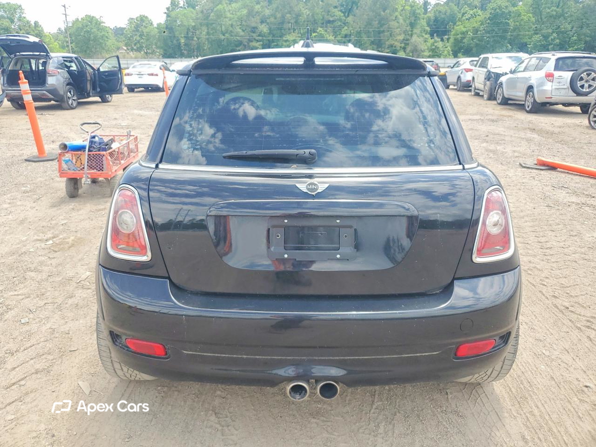MINI Cooper 2010