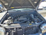 Toyota Sequoia 2005