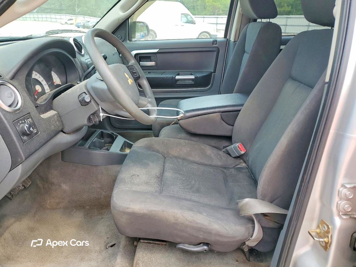 Mitsubishi Raider 2007