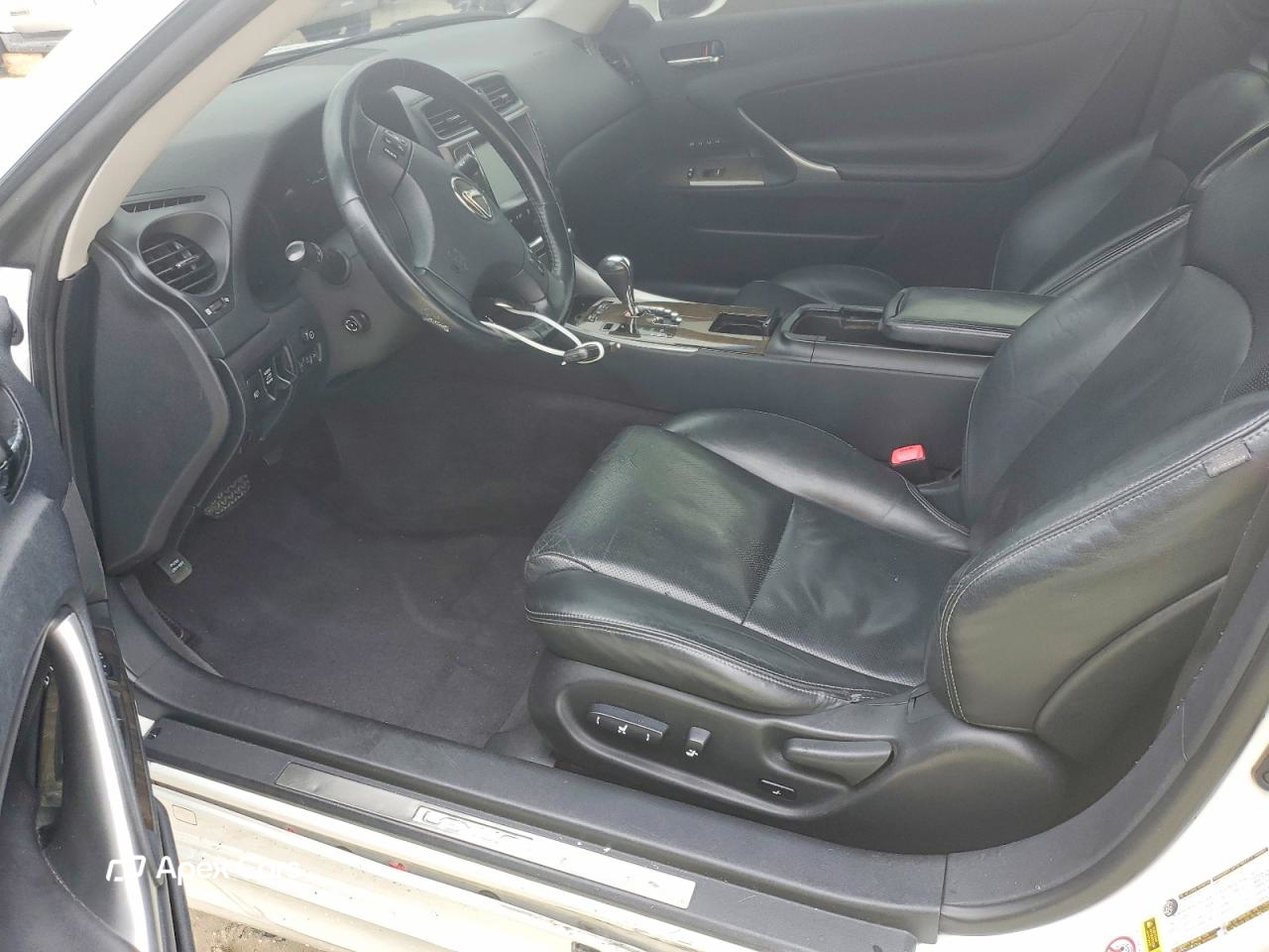 Lexus IS 2010