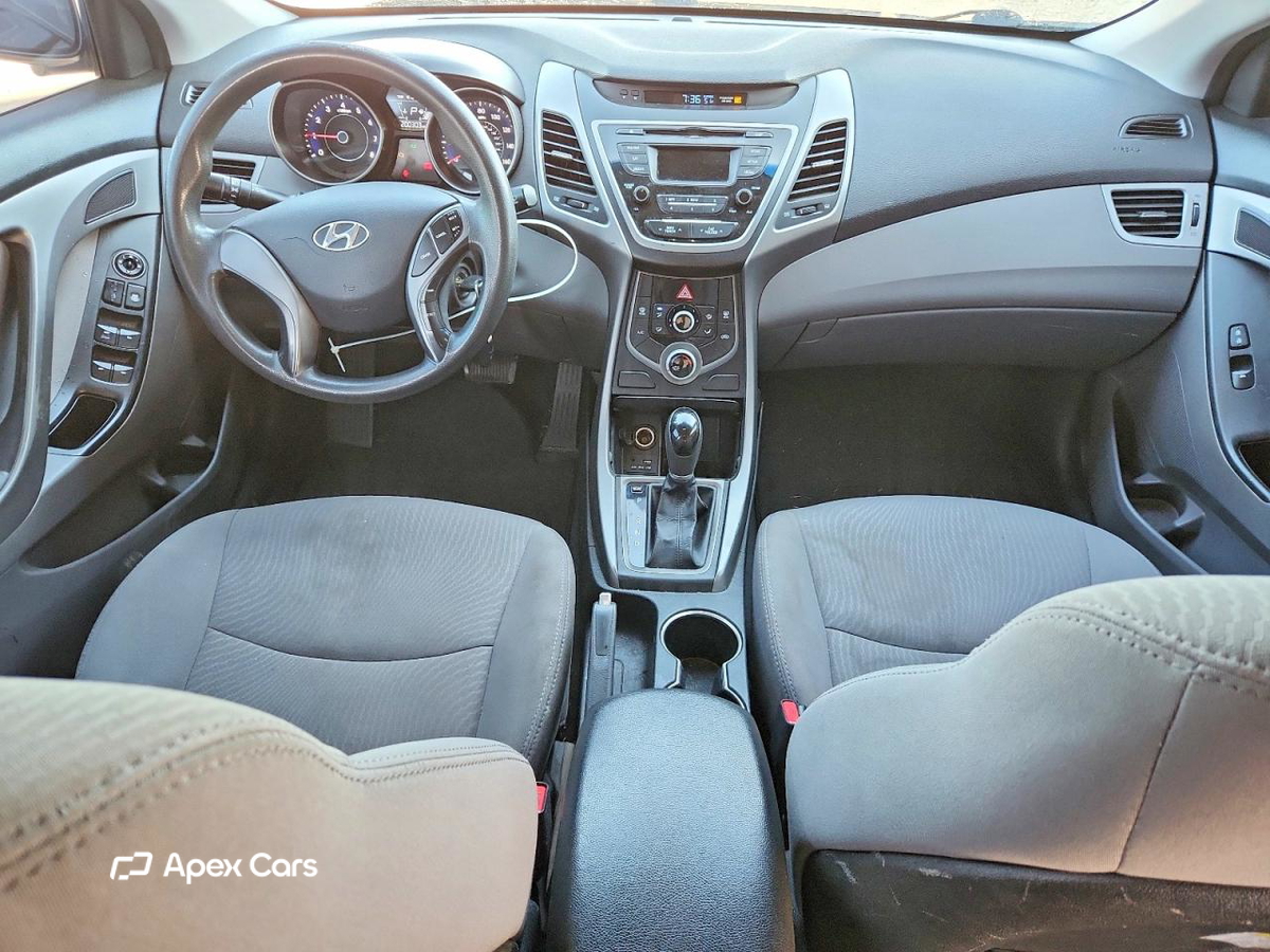 Hyundai Elantra 2016
