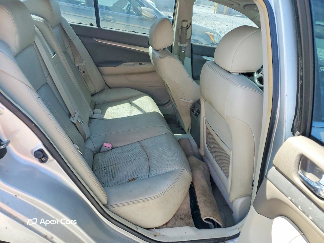 Infiniti G 2011