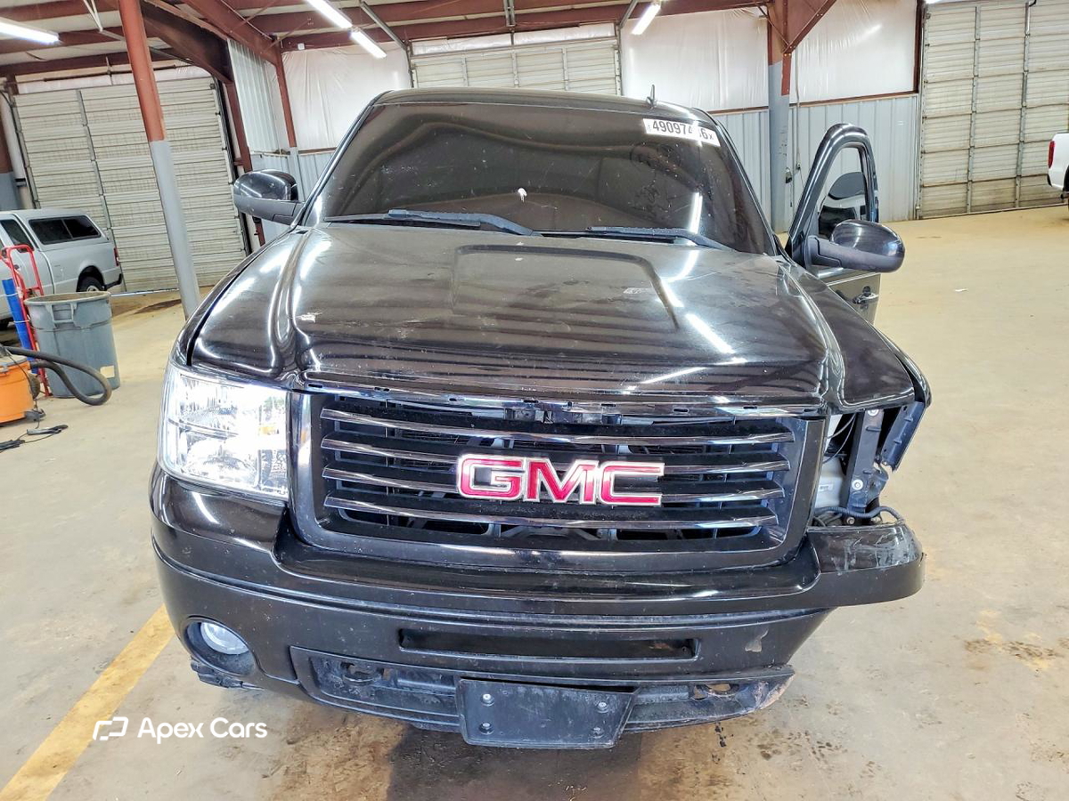 GMC Sierra 2011