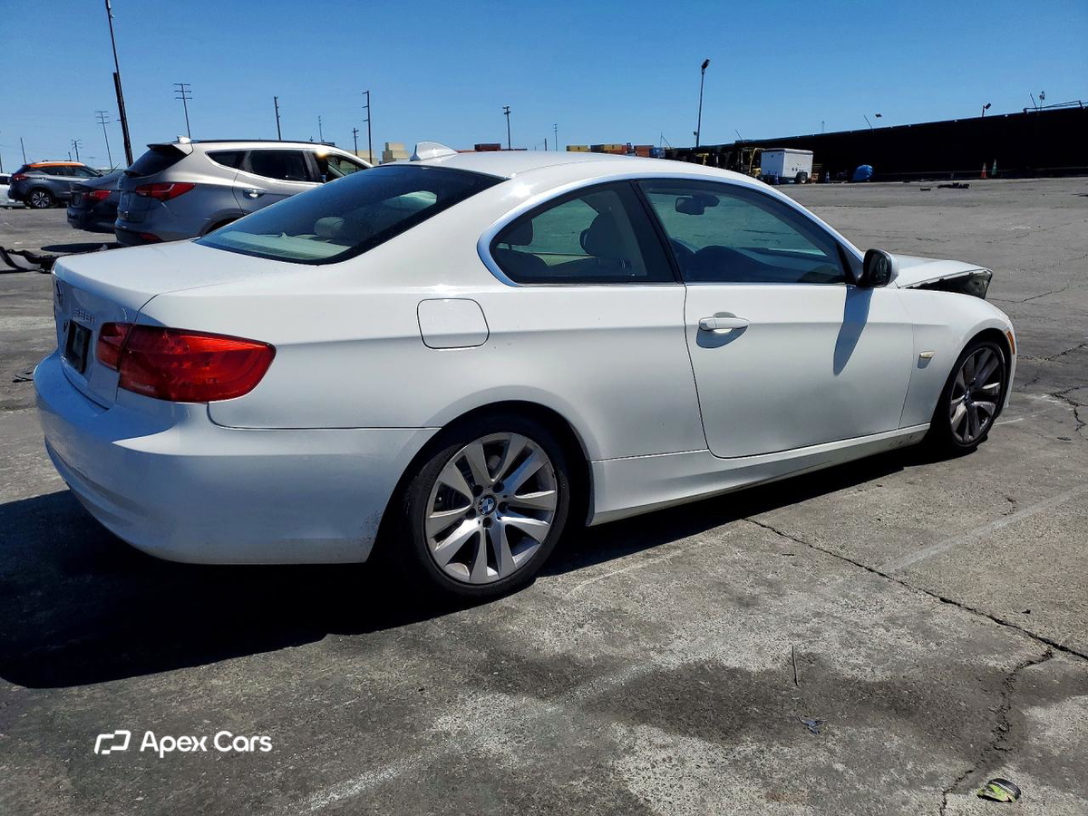 BMW Series 3 2012