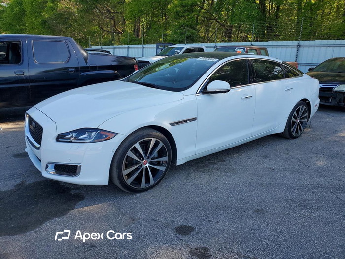 2019 Jaguar XJ - Image 1 of 5