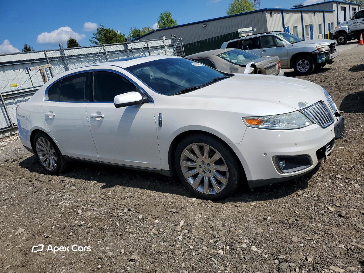 Lincoln MKS 2010