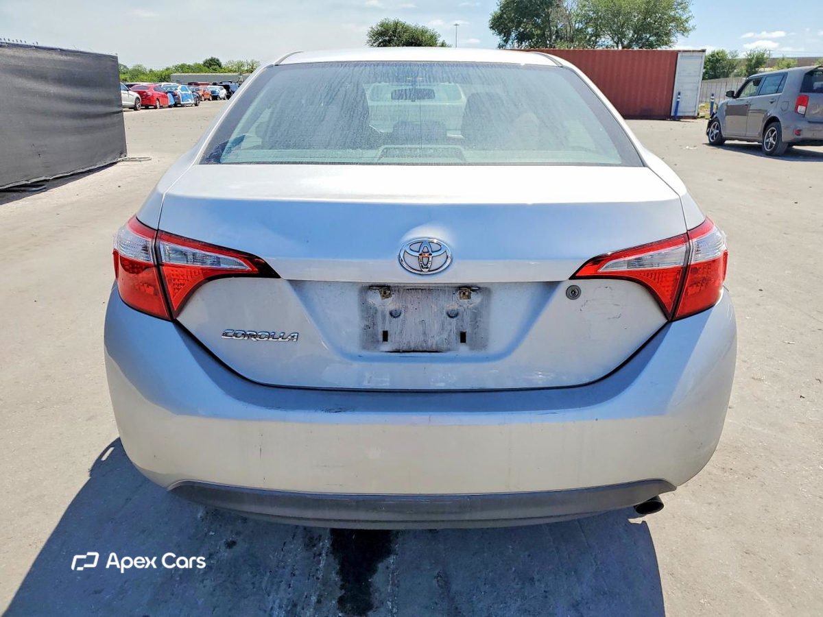 Toyota Corolla 2015