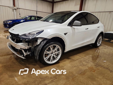 Tesla Model Y 2023 - Zdjęcie 1 z 5