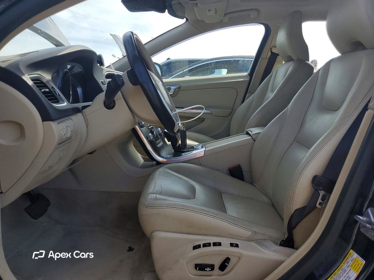Volvo V60 2015